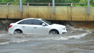NHUNG BO PHAN O TO CAN KIEM TRA KHI DI QUA VUNG NGAP NUOC